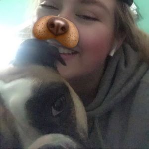 Meet your Posher, Emma